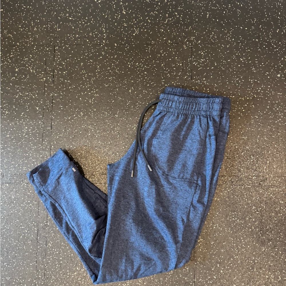 NOBULL Women’s Heathered Blue Joggers.